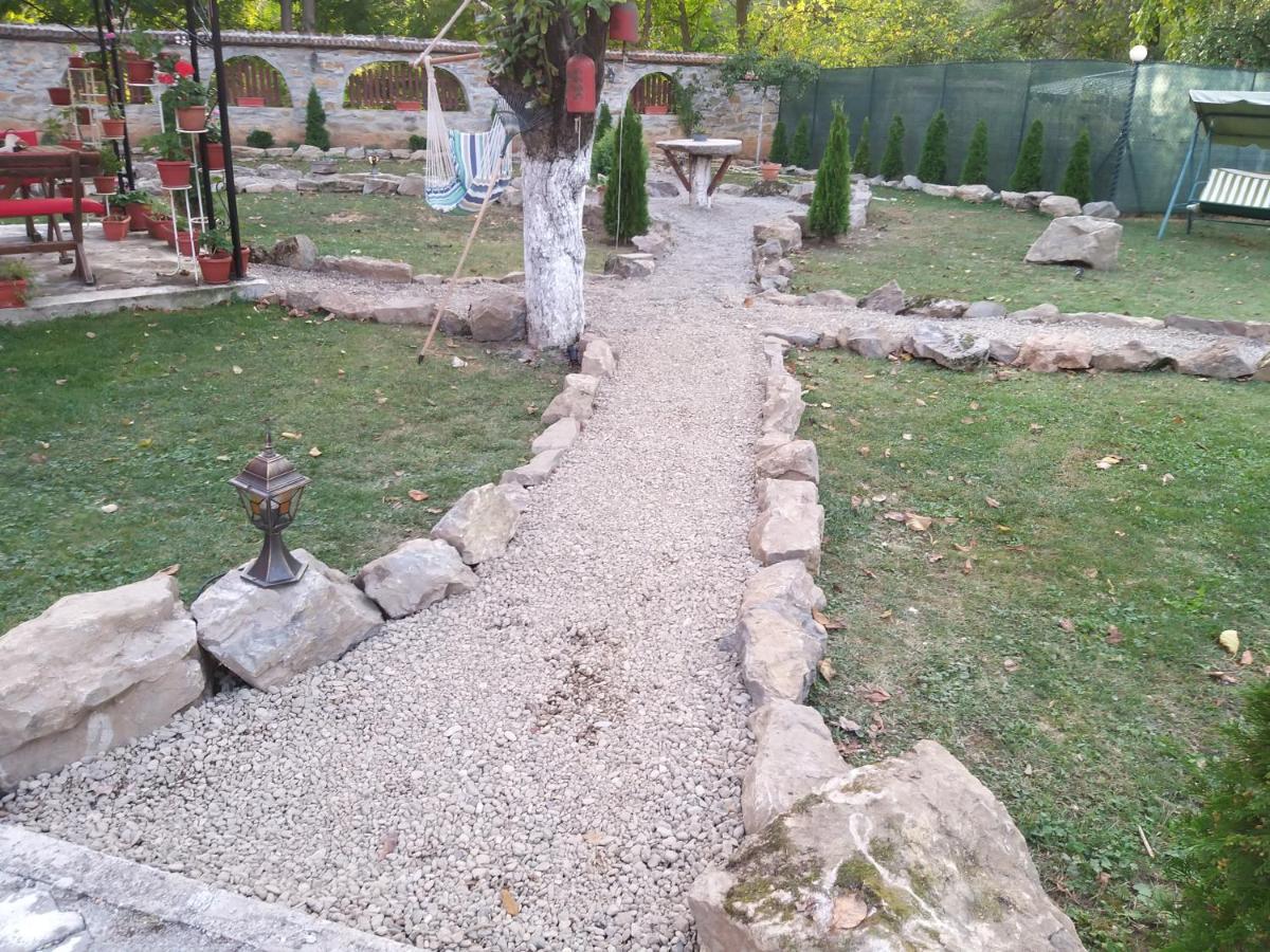 Къща За Гости "Там Край Реката " Slivek المظهر الخارجي الصورة