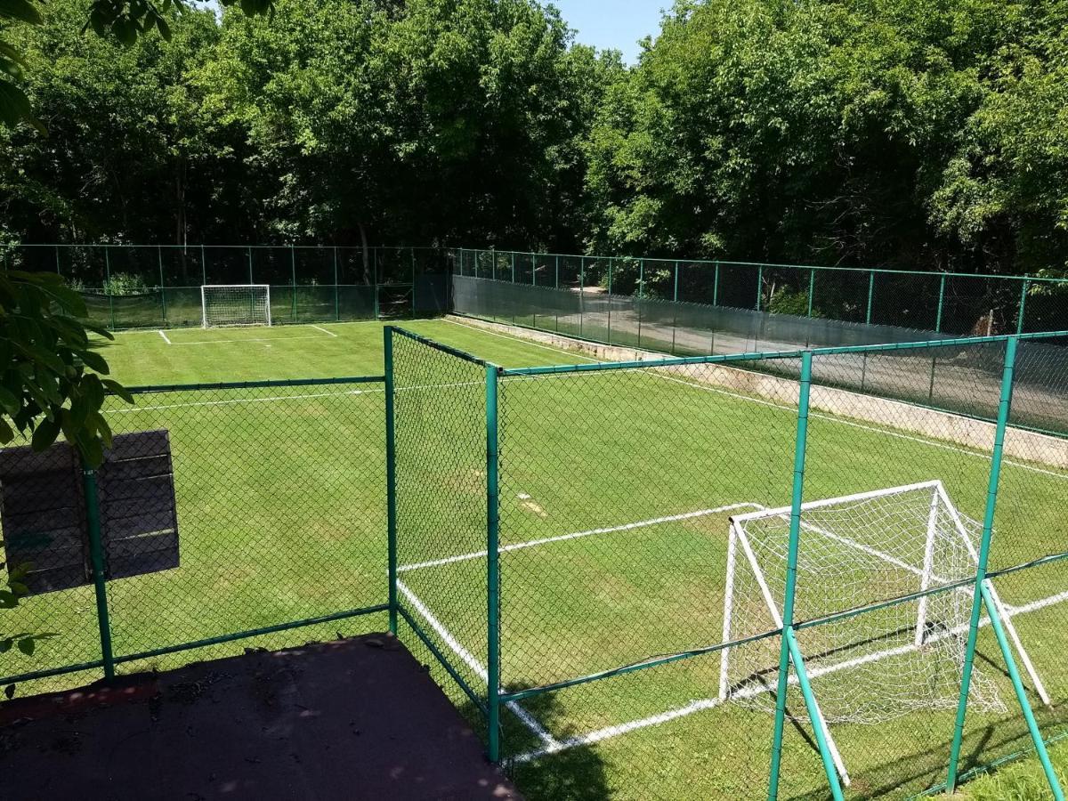 Къща За Гости "Там Край Реката " Slivek المظهر الخارجي الصورة
